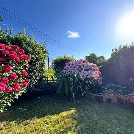 El Sitio De La Poza بيت للعطل Udias